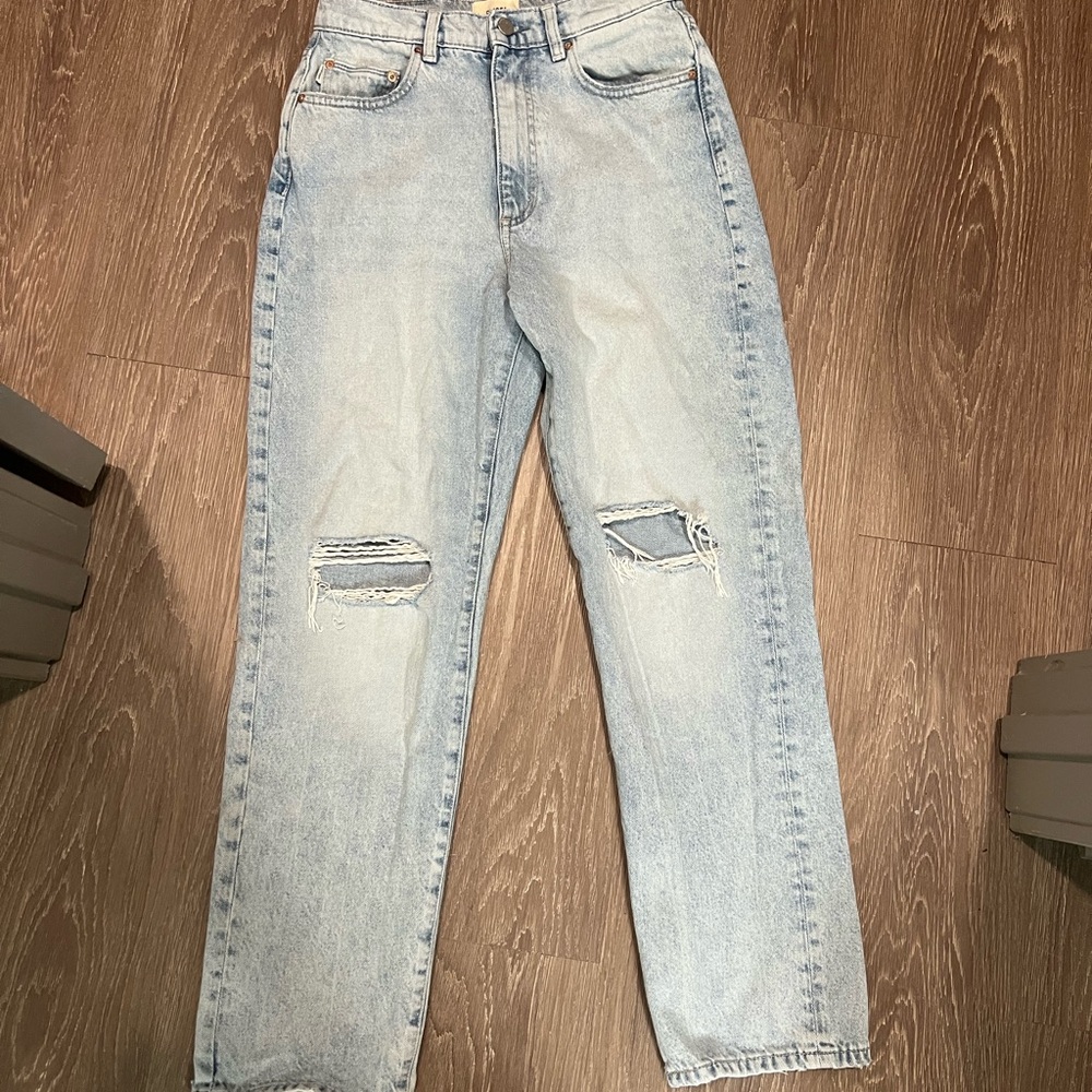DL1961 Woman’s Light Blue Jeans